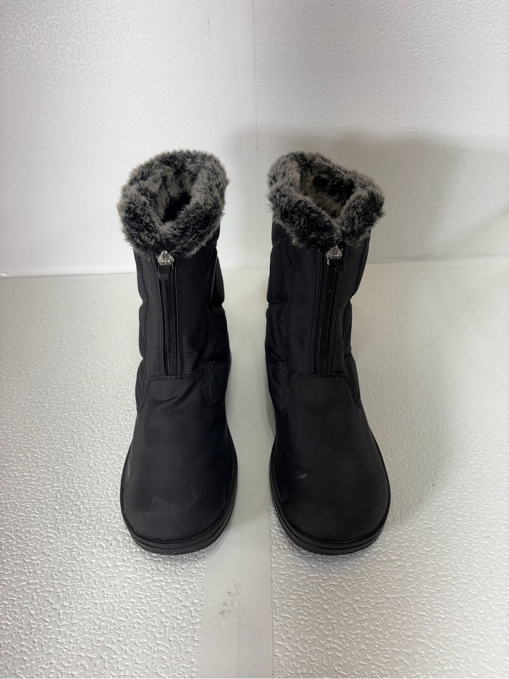 Women's Black Faux-Fur Zip Front Winter Boots s291